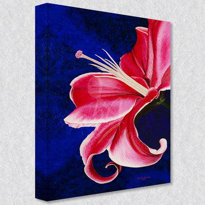 "Sassy" comes as a gallery wrapped canvas print with a rich 1.5 inch thick wood frame. We use a moisture resistant poly-cotton canvas that will not sag and high quality inks that will last over 100 years.