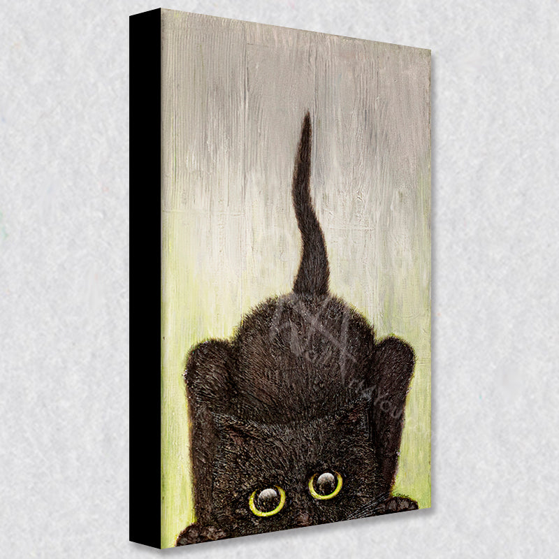 "Pounce" comes as a gallery wrapped canvas print with a rich 1.5 inch thick wood frame. We use a moisture resistant poly-cotton canvas that will not sag and high quality inks that will last over 100 years.